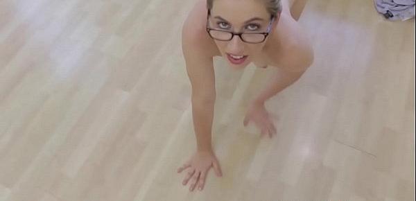  Sultry Niki Snow Gives Head to Nice Penis
